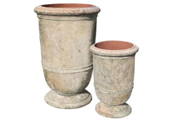 Picture of Large Tall French Urns w/ Lines